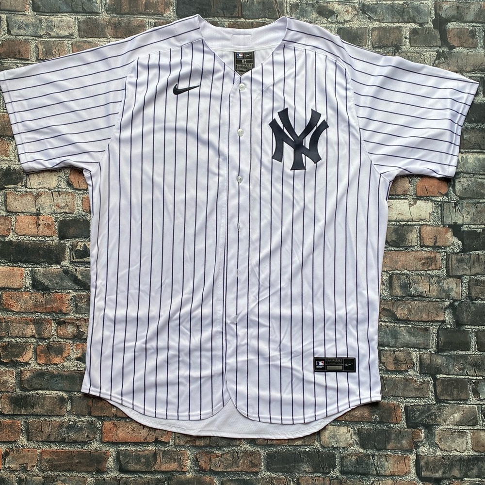 NWOT Nike New York Yankees Pinstripe Authentic Collection Men’s Size 52